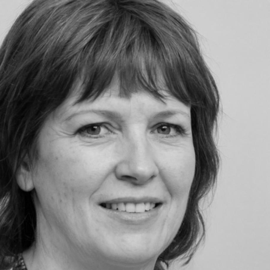 Porträt der technischen Leiterin für Suchmaschinenanalyse